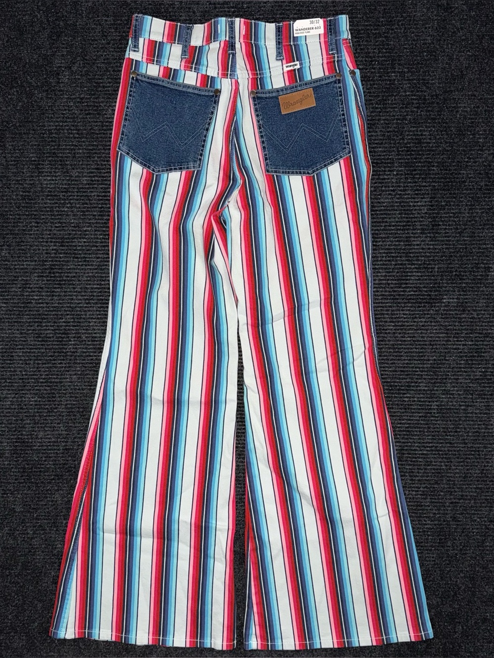 Wrangler NWT High Rise Multicolored Striped Flare Jeans Sz 30 x 32 Retro Western - Picture 3 of 9
